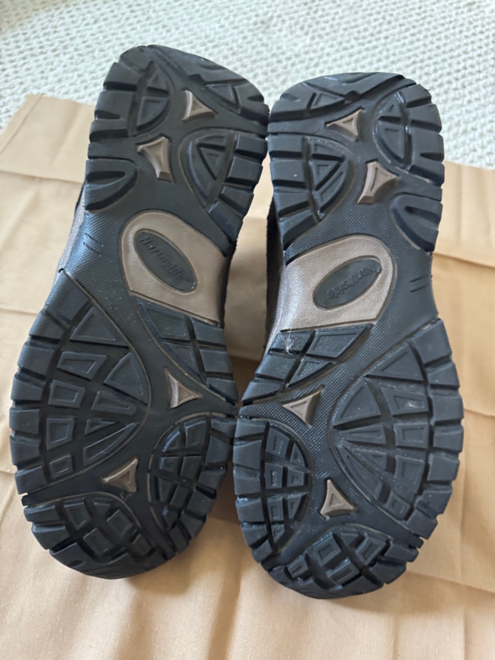 Brown Suede Hiking Boots with Mint Accents - Picture 4 of 4